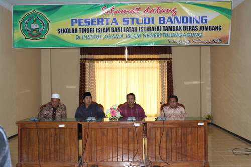 Studi Banding STIBAFA Tambak Beras Jombang di IAIN Tulungagung