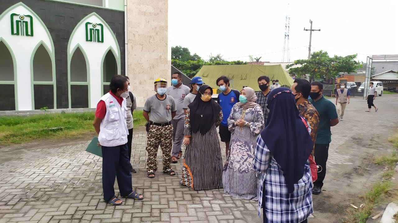 Anggota DPRD Jawa Timur Kunjungi Tempat Isolasi Pasien Covid-19 Rusumawa IAIN Tulungagung