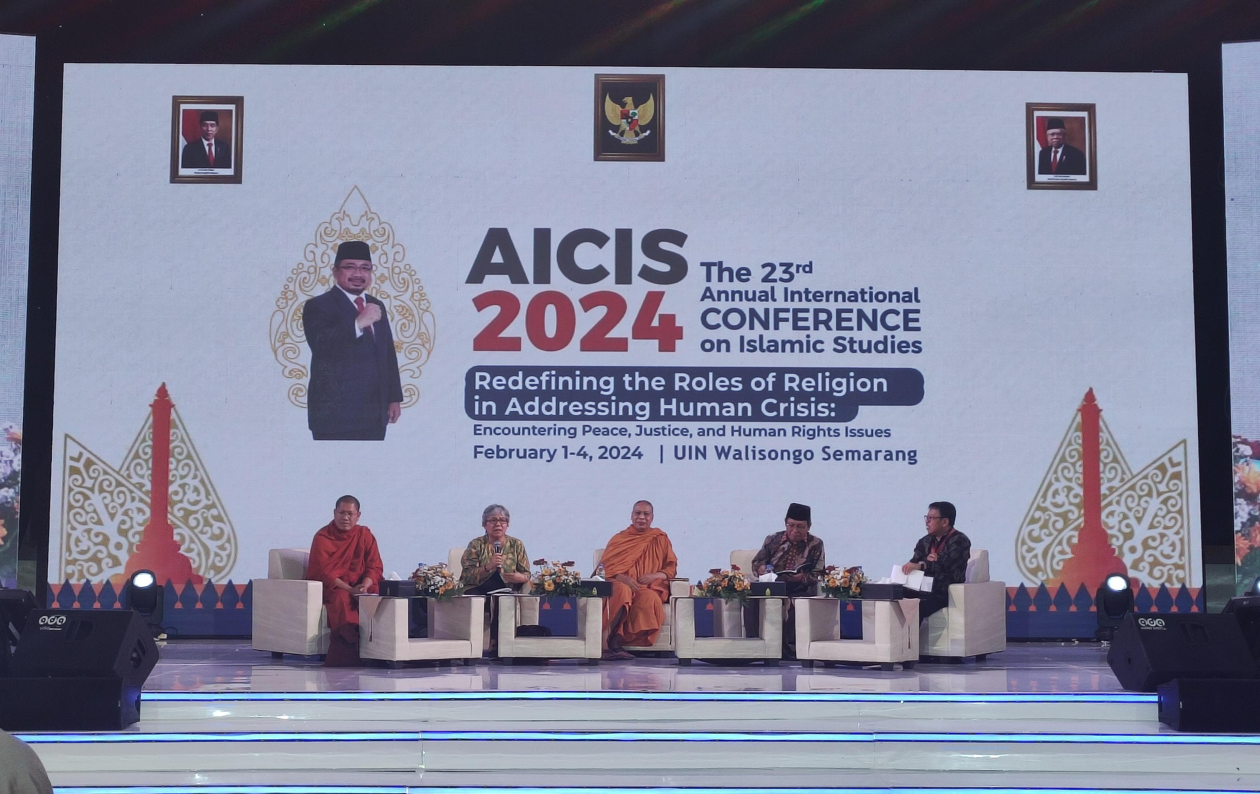 On Stage Discussion AICIS 2024: Refleksi dan Praktik Terbaik dalam Mengatasi Krisis Kemanusiaan