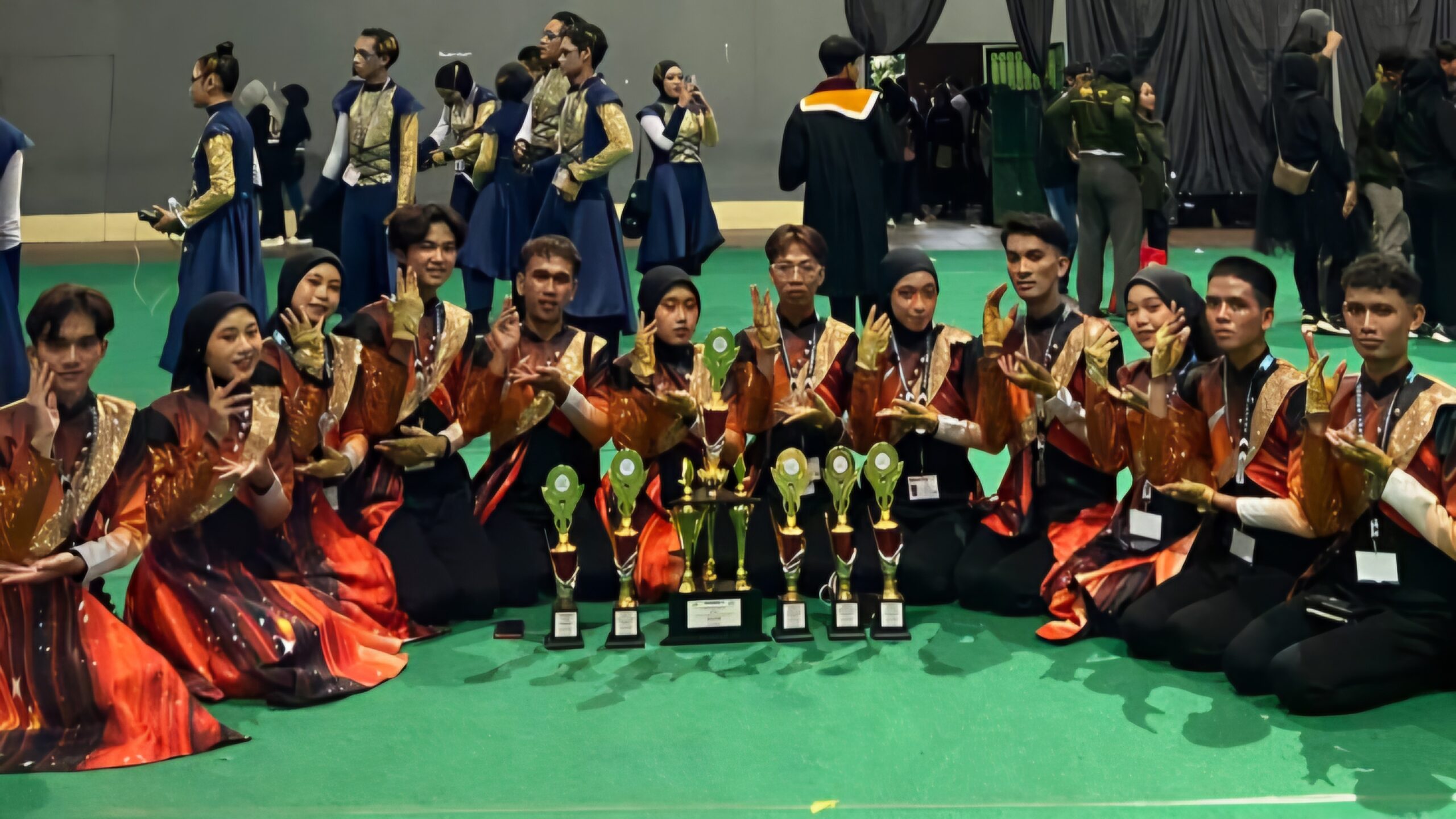 Tim Marching Band Derap Swara Sangkakala UIN SATU Tulungagung Raih Juara Umum DMOF XVIII-2024 di Sidoarjo