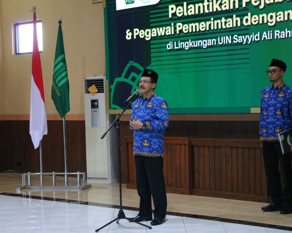 Rektor Lantik 8 Pejabat Akademik dan 1 PPPK Formasi 2023 6 IMG 3767