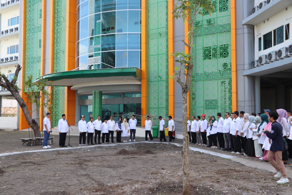 UIN SATU Tulungagung Tanam Pohon Matoa dalam Gerakan 1 Juta Pohon Kemenag RI 2 IMG 3407