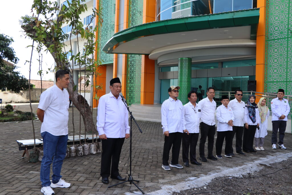 UIN SATU Tulungagung Tanam Pohon Matoa dalam Gerakan 1 Juta Pohon Kemenag RI 3 IMG 3411