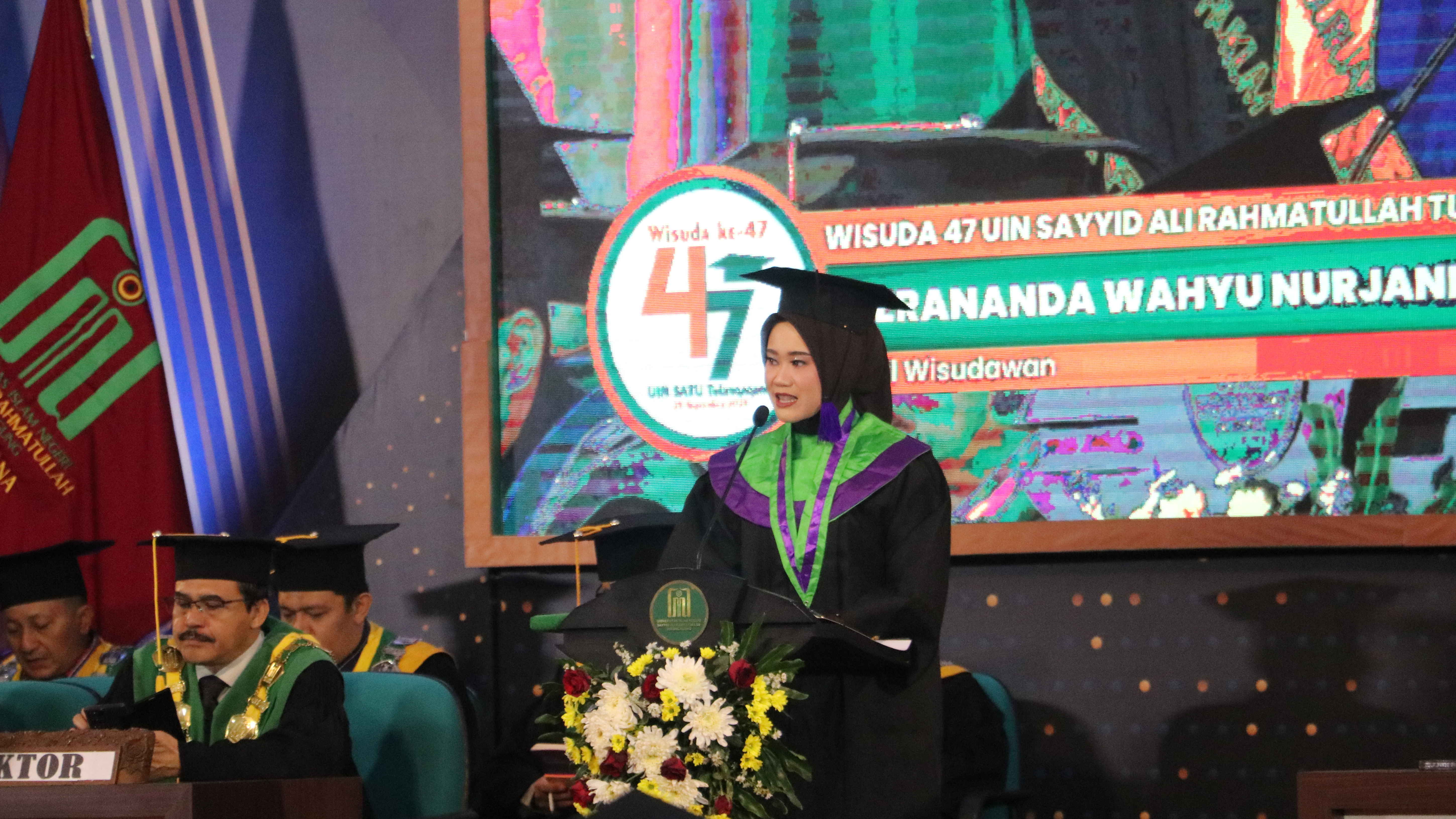 Pada Wisuda ke-47 Rektor Janji Tingkatkan Kenyamanan Fasilitas Belajar 2 20250925 Pada Wisuda ke 47 Rektor Janji Tingkatkan Kenyamanan Fasilitas Belajar 01