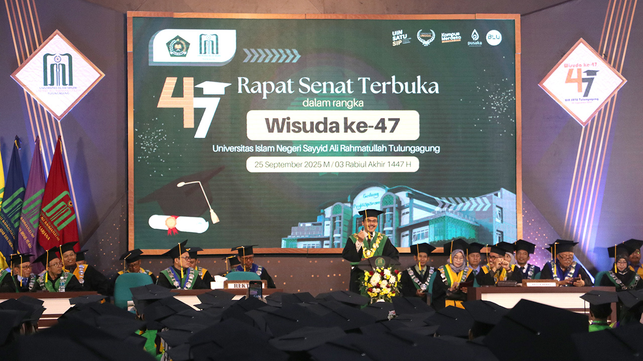 Pada Wisuda ke-47 Rektor Janji Tingkatkan Kenyamanan Fasilitas Belajar