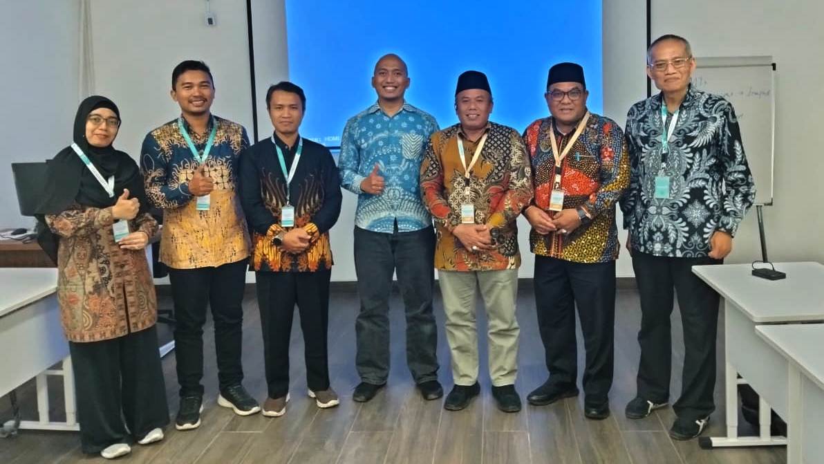 AICIS+ 2025: Peneliti UIN SATU Ungkap Peran Keuangan Syariah dalam Dorong Transformasi Teknologi dan Pemerataan Industri 2 20251031 AICIS Plus 2025 Peneliti UIN SATU Ungkap Peran Keuangan Syariah dalam Dorong Transformasi Teknologi dan Pemerataan Industri 02