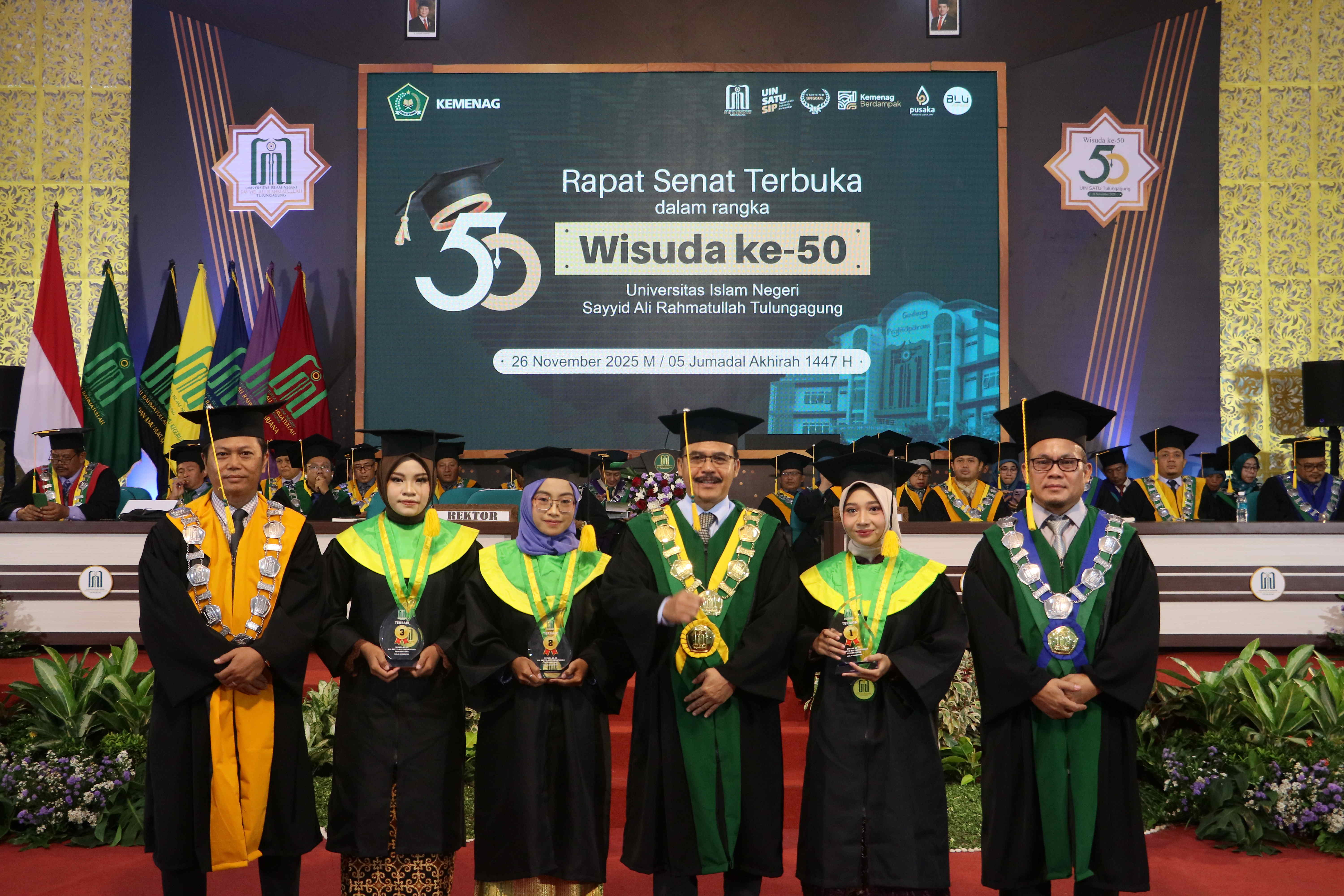 Wisuda ke 50 UIN SATU Rektor Umumkan Kebijakan Baru dan Tekankan Integritas Lulusan 5