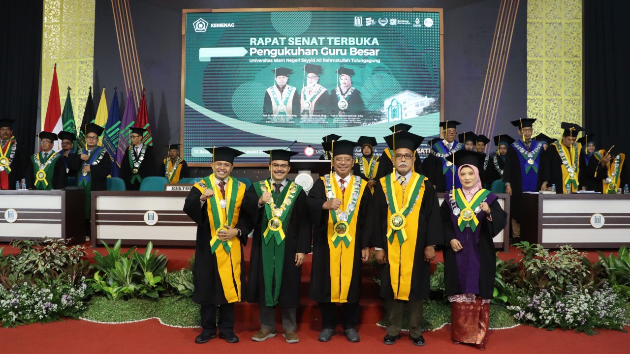 Dirjen Pendis Kukuhkan Tiga Guru Besar UIN SATU Tulungagung 1 Dirjen Pendis Kukuhkan Tiga Guru Besar UIN SATU Tulungagung