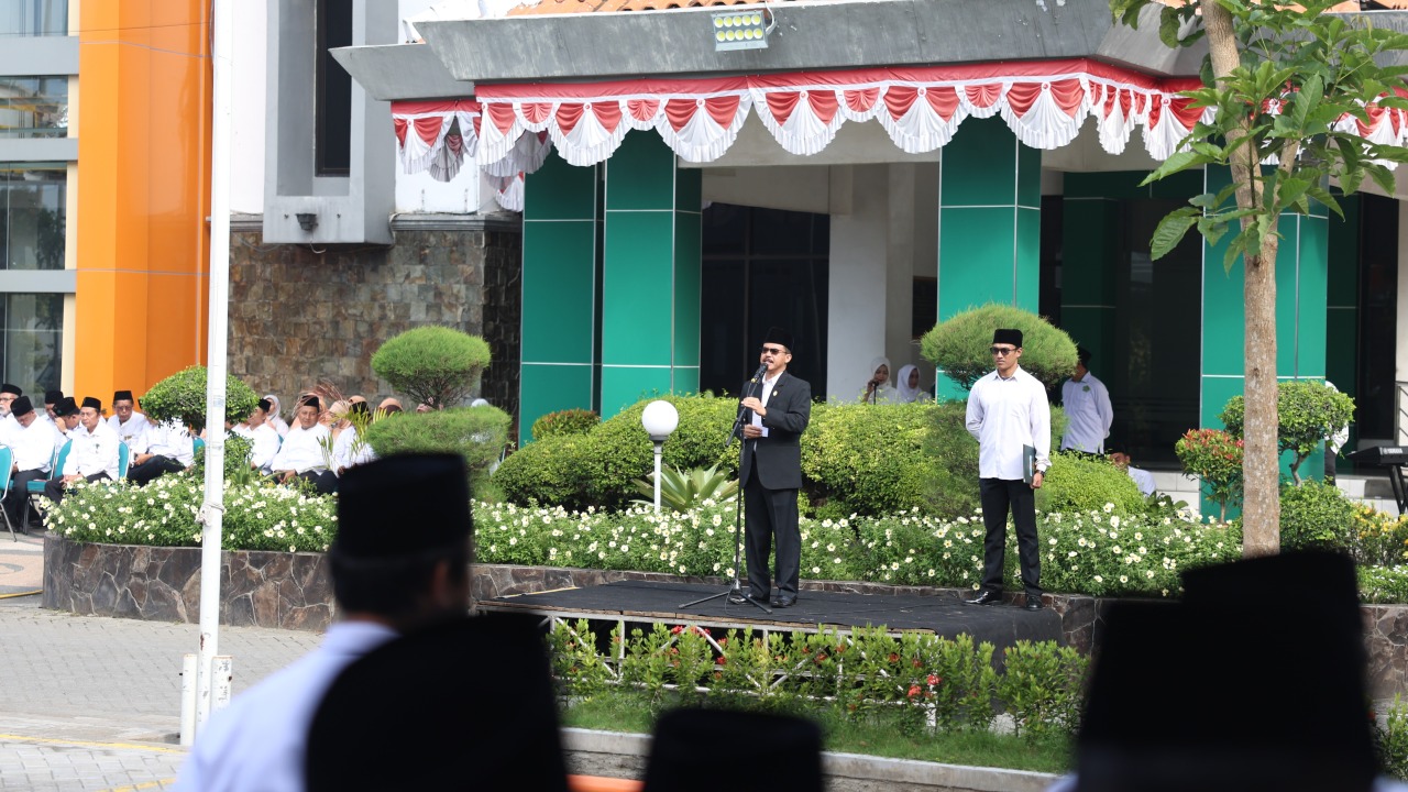 UIN SATU Tulungagung Gelar Upacara Peringatan HAB ke-80 Kemenag, Rektor Tegaskan Komitmen Kerukunan dan Sinergi