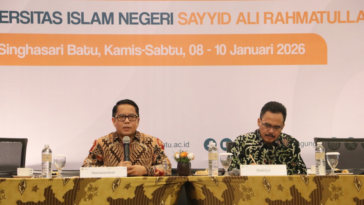 Sekjen Kemenag Tekankan Peran Strategis PTKIN dalam Menentukan Arah Bangsa pada Raker UIN SATU Tulungagung 2026 2 Sekjen Kemenag Tekankan Peran Strategis PTKIN dalam Menentukan Arah Bangsa pada Raker UIN SATU Tulungagung 2026