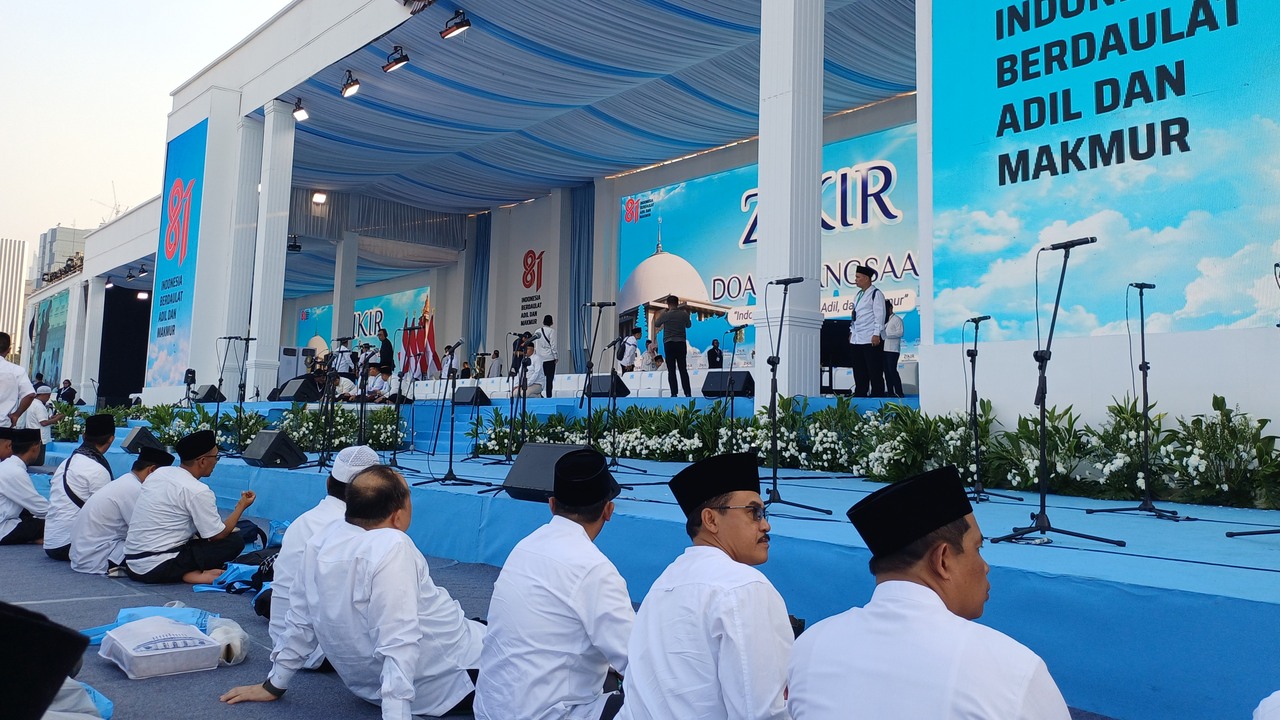 Perkuat Persatuan Bangsa, UIN SATU Tulungagung Ambil Bagian dalam Zikir dan Doa Kebangsaan HUT ke-81 RI di Monas 1 20260801 165053.jpg