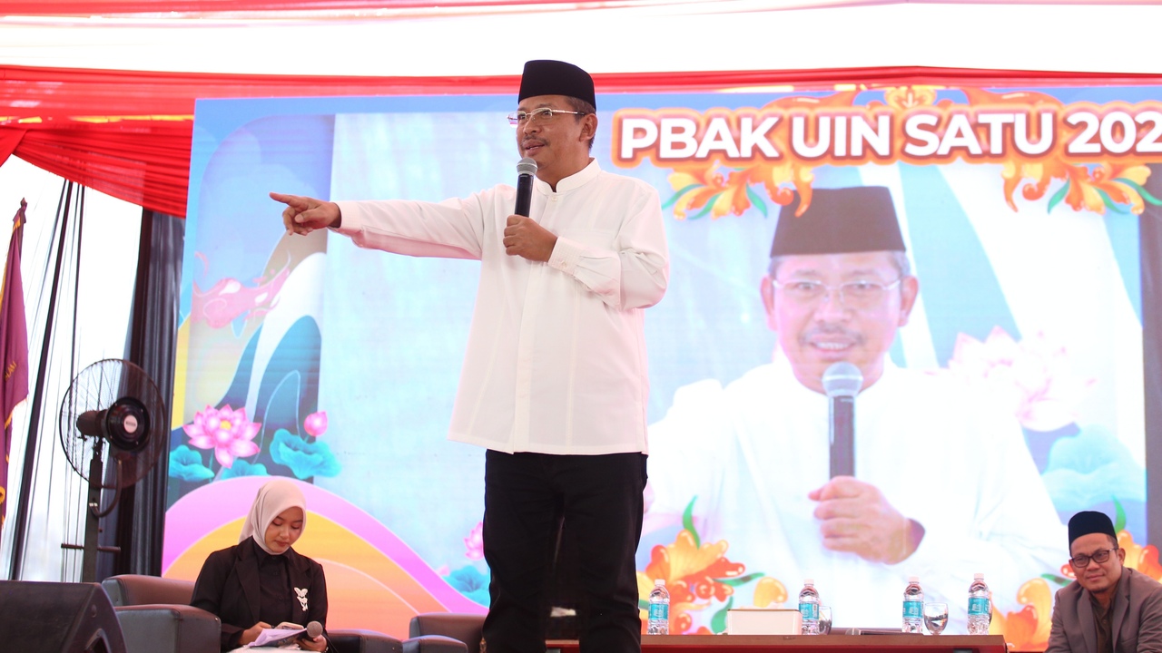 Hari Kedua PBAK UIN SATU Tulungagung, Dirjen Pendis Ajak Mahasiswa Baru UIN SATU Berani Menentukan Masa Depan dan Bertanggung Jawab atas Pilihan 1 Hari Kedua PBAK UIN SATU Tulungagung, Dirjen Pendis Ajak Mahasiswa Baru UIN SATU Berani Menentukan Masa Depan dan Bertanggung Jawab atas Pilihan