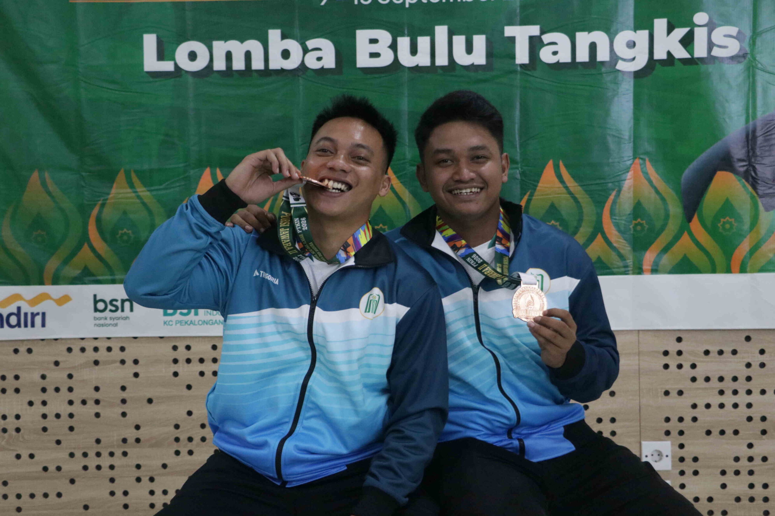 Mahasiswa UIN SATU Tulungagung Raih Juara 3 Bulu Tangkis Ganda Putra PORSI JAWARA II 2026 1 Mahasiswa UIN SATU Tulungagung Raih Juara 3 Bulu Tangkis Ganda Putra PORSI JAWARA II 2026